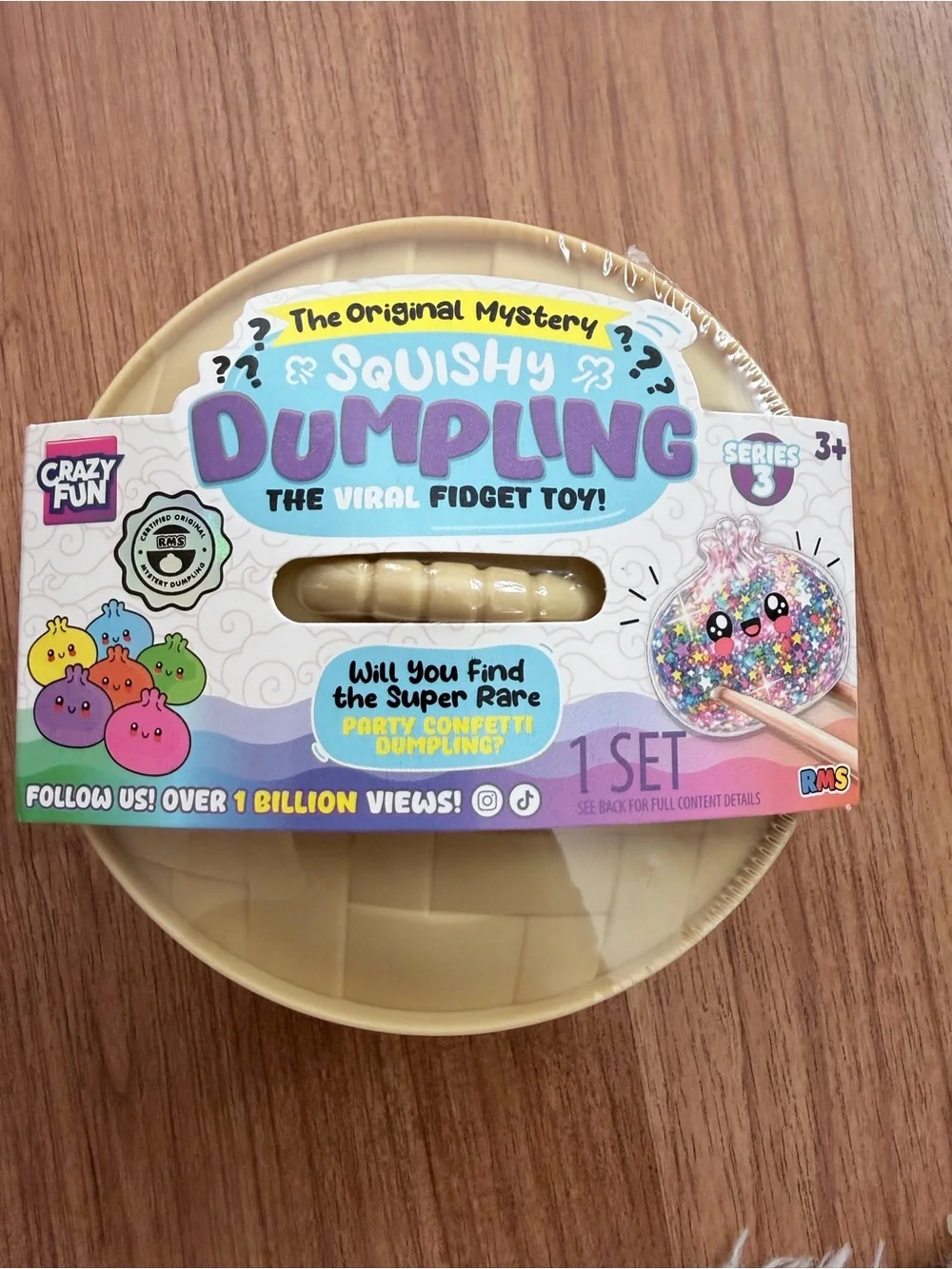 Squishy Dumpling Mystery Toy Pack - Beige Dumpling Shells